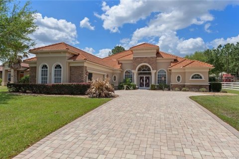 Casa en Inverness, Florida 4 dormitorios, 330.45 m2 № 2108258