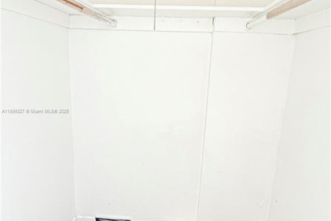 Copropriété à vendre à Miami, Floride: 1 chambre, 79.99 m2 № 1965758 - photo 15
