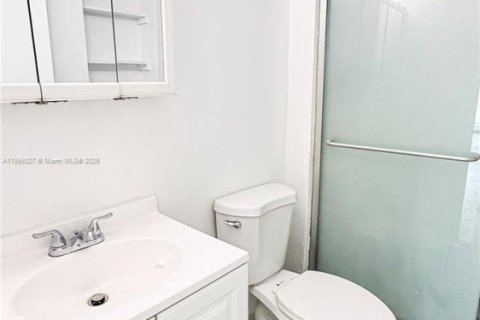 Copropriété à vendre à Miami, Floride: 1 chambre, 79.99 m2 № 1965758 - photo 10