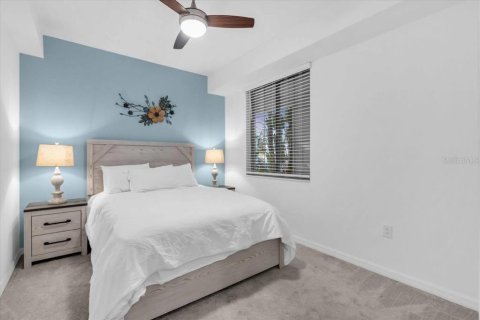 Condo in Bradenton, Florida, 2 bedrooms  № 1624997 - photo 10