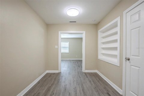 Casa en venta en Saint Petersburg, Florida, 3 dormitorios, 99.41 m2 № 1601969 - foto 8