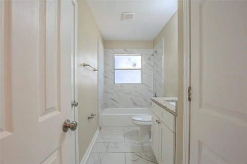 Casa en venta en Saint Petersburg, Florida, 3 dormitorios, 99.41 m2 № 1601969 - foto 13