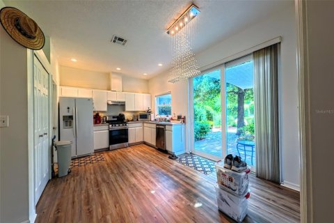 House in Davenport, Florida 2 bedrooms, 117.8 sq.m. № 1870756 - photo 6