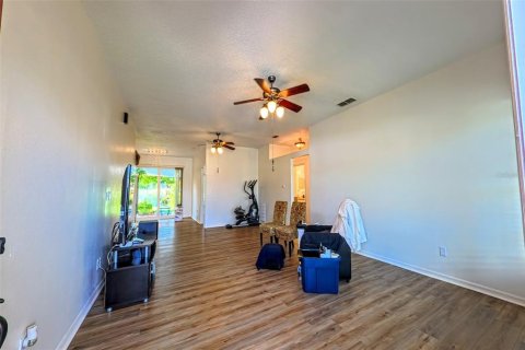Casa en venta en Davenport, Florida, 2 dormitorios, 117.8 m2 № 1870756 - foto 8