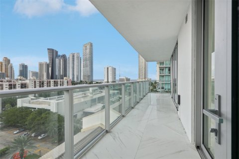 Condo in Sunny Isles Beach, Florida, 3 bedrooms  № 1922440 - photo 8