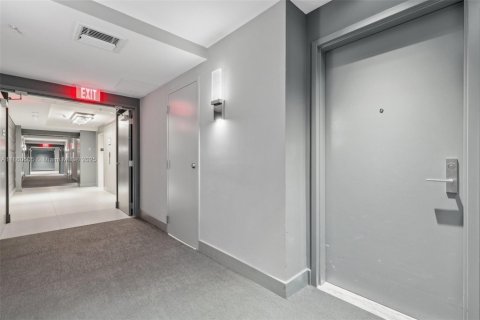 Condo in Sunny Isles Beach, Florida, 3 bedrooms  № 1922440 - photo 3