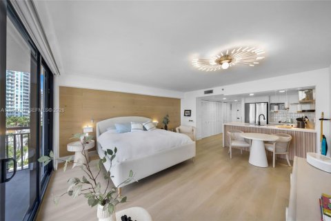 Снять в аренду кондоминиум в Майами, Флорида 43.66м2, № 2150423 - фото 3