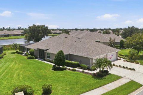 Casa en North Port, Florida 3 dormitorios, 137.22 m2 № 2387547