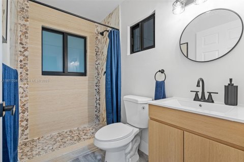 Casa en alquiler en Miami, Florida, 3 dormitorios, 86.4 m2 № 1895811 - foto 12