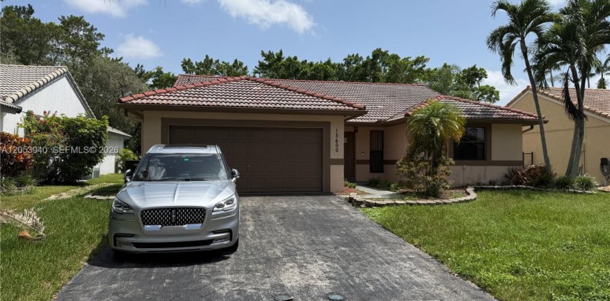 Villa ou maison à Davie, Floride 3 chambres, 162.11 m2 № 2246992