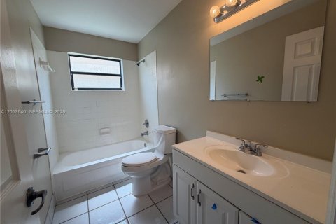 Villa ou maison à vendre à Davie, Floride: 3 chambres, 162.11 m2 № 2246992 - photo 6