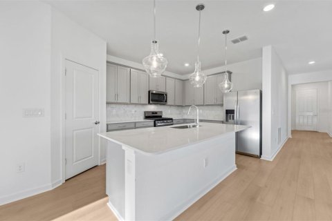 Villa ou maison à vendre à Zephyrhills, Floride: 3 chambres, 210.14 m2 № 2149430 - photo 2