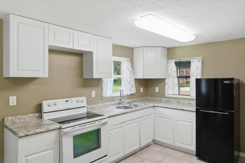 Villa ou maison à vendre à Lakeland, Floride: 2 chambres, 69.49 m2 № 2210969 - photo 7
