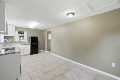 Villa ou maison à vendre à Lakeland, Floride: 2 chambres, 69.49 m2 № 2210969 - photo 11
