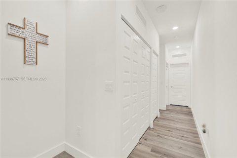 Купить таунхаус в Дорал, Флорида 3 спальни, 149.57м2, № 2058716 - фото 21