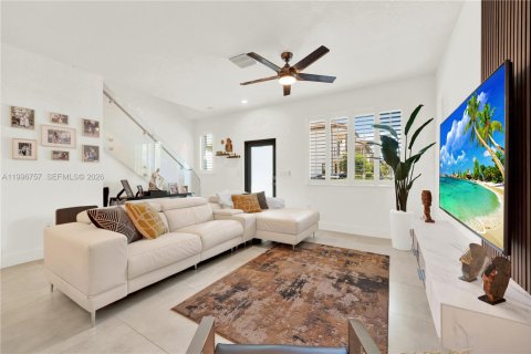 Купить таунхаус в Дорал, Флорида 3 спальни, 149.57м2, № 2058716 - фото 11