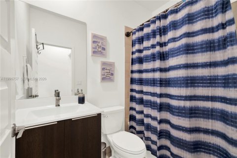 Купить таунхаус в Дорал, Флорида 3 спальни, 149.57м2, № 2058716 - фото 28