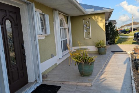 Casa en venta en Port St. Lucie, Florida, 3 dormitorios, 150.5 m2 № 2192914 - foto 3
