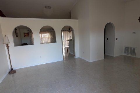 Casa en venta en Port St. Lucie, Florida, 3 dormitorios, 150.5 m2 № 2192914 - foto 22