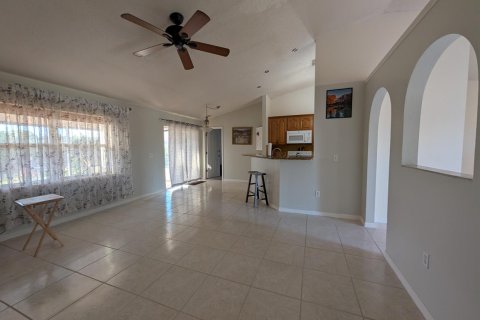 Casa en venta en Port St. Lucie, Florida, 3 dormitorios, 150.5 m2 № 2192914 - foto 10