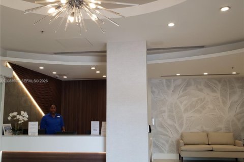 Copropriété à vendre à Hollywood, Floride: 2 chambres, 108.7 m2 № 2352049 - photo 22