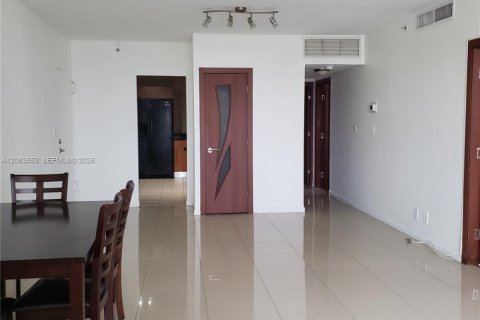 Copropriété à vendre à Hollywood, Floride: 2 chambres, 108.7 m2 № 2352049 - photo 4