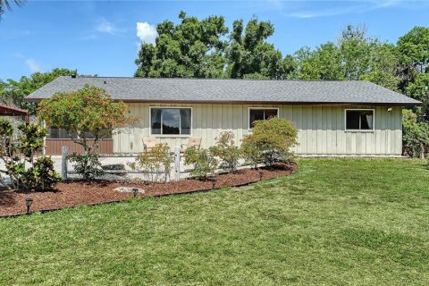 House in Sarasota, Florida 3 bedrooms, 149.76 sq.m. № 2430476