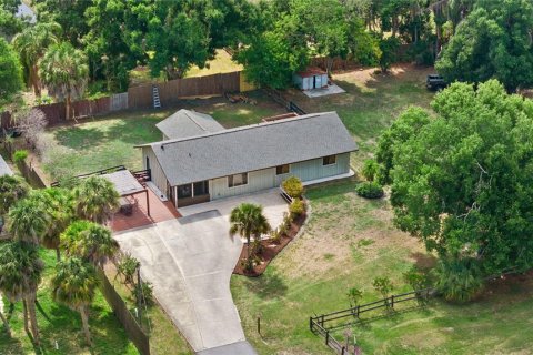 House in Sarasota, Florida 3 bedrooms, 149.76 sq.m. № 2430476 - photo 3