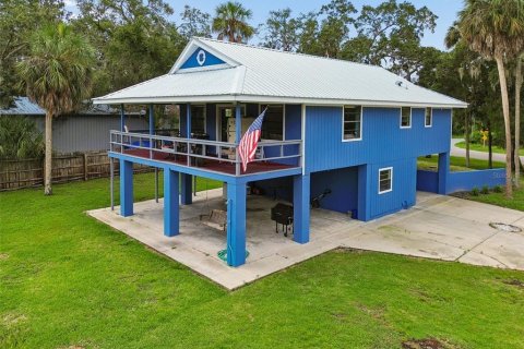 House in Crystal River, Florida 2 bedrooms, 101.45 sq.m. № 2267167 - photo 2