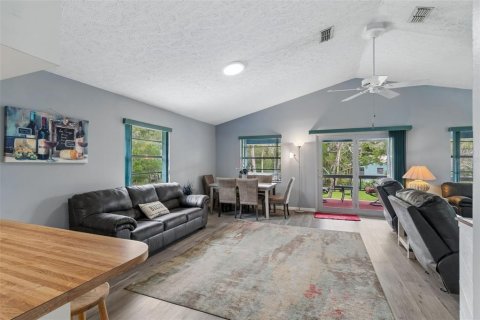 House in Crystal River, Florida 2 bedrooms, 101.45 sq.m. № 2267167 - photo 14