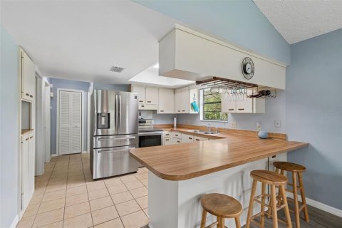 House in Crystal River, Florida 2 bedrooms, 101.45 sq.m. № 2267167 - photo 15