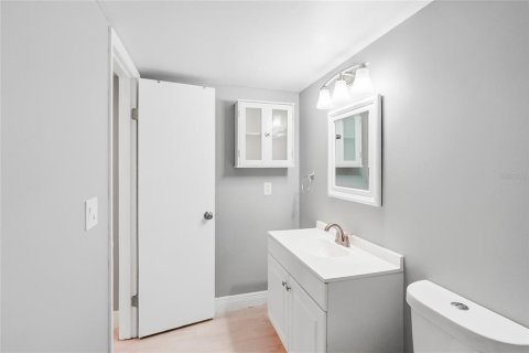 Condo in Tampa, Florida, 1 bedroom № 2202577 - photo 18