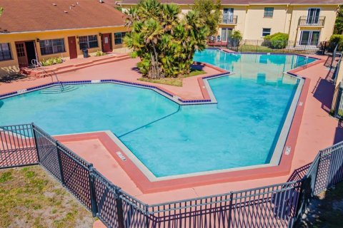 Condo in Tampa, Florida, 1 bedroom № 2202577 - photo 20