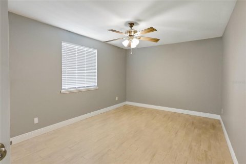 Condo in Tampa, Florida, 1 bedroom № 2202577 - photo 11