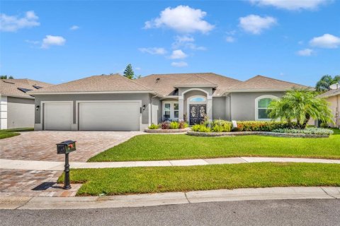 House in Winter Springs, Florida 4 bedrooms, 229.75 sq.m. № 1846652 - photo 1