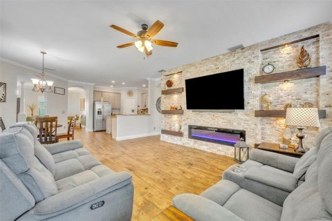 House in Winter Springs, Florida 4 bedrooms, 229.75 sq.m. № 1846652 - photo 4