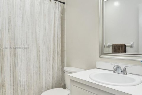 Townhouse in Fort Lauderdale, Florida 3 bedrooms, 140.1 sq.m. № 2248933 - photo 21