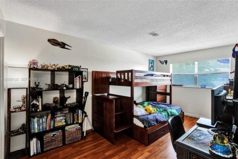 Townhouse in Fort Lauderdale, Florida 3 bedrooms, 140.1 sq.m. № 2248933 - photo 23