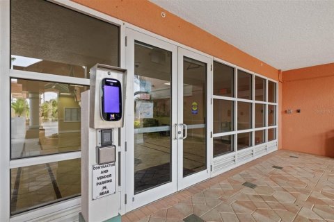 Купить кондоминиум в Нью-Порт-Ричи, Флорида 7 комнат, 139.35м2, № 2259231 - фото 17