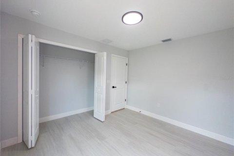 House in Port Charlotte, Florida 3 bedrooms, 117.99 sq.m. № 1869213 - photo 23