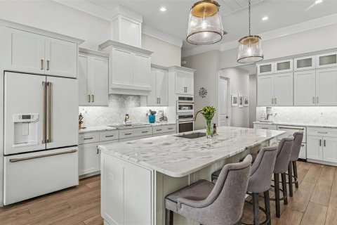 Купить виллу или дом в Лейкленд, Флорида 12 комнат, 280.66м2, № 2220734 - фото 7