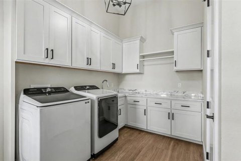 Купить виллу или дом в Лейкленд, Флорида 12 комнат, 280.66м2, № 2220734 - фото 16