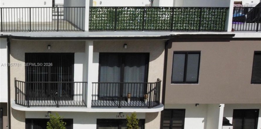 Touwnhouse à Homestead, Floride 4 chambres, 129.88 m2 № 2011563