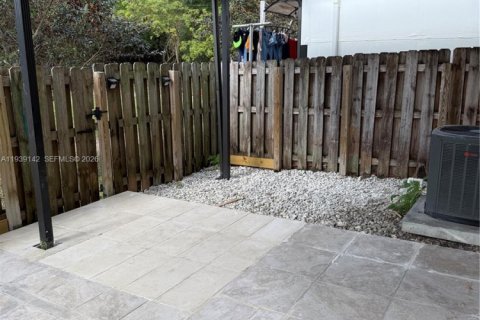 Touwnhouse à louer à Florida City, Floride: 3 chambres, 118.54 m2 № 1996193 - photo 14
