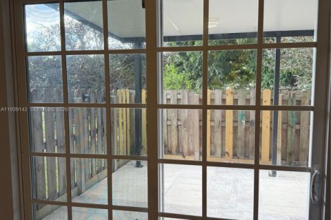 Touwnhouse à louer à Florida City, Floride: 3 chambres, 118.54 m2 № 1996193 - photo 13