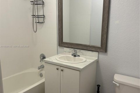 Touwnhouse à louer à Florida City, Floride: 3 chambres, 118.54 m2 № 1996193 - photo 9