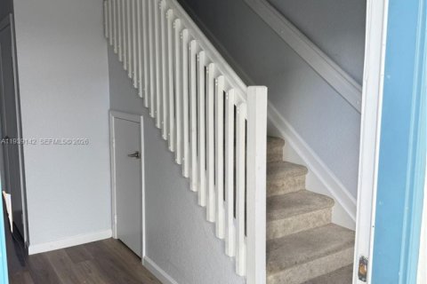 Touwnhouse à louer à Florida City, Floride: 3 chambres, 118.54 m2 № 1996193 - photo 3