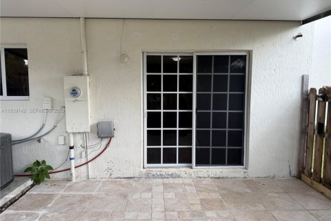 Touwnhouse à louer à Florida City, Floride: 3 chambres, 118.54 m2 № 1996193 - photo 18