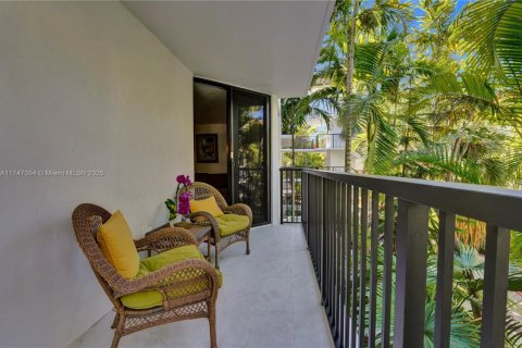 Condo in Key Biscayne, Florida, 1 bedroom  № 1859859 - photo 4