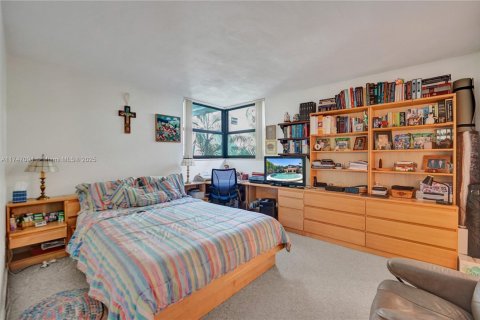Condo in Key Biscayne, Florida, 1 bedroom  № 1859859 - photo 7